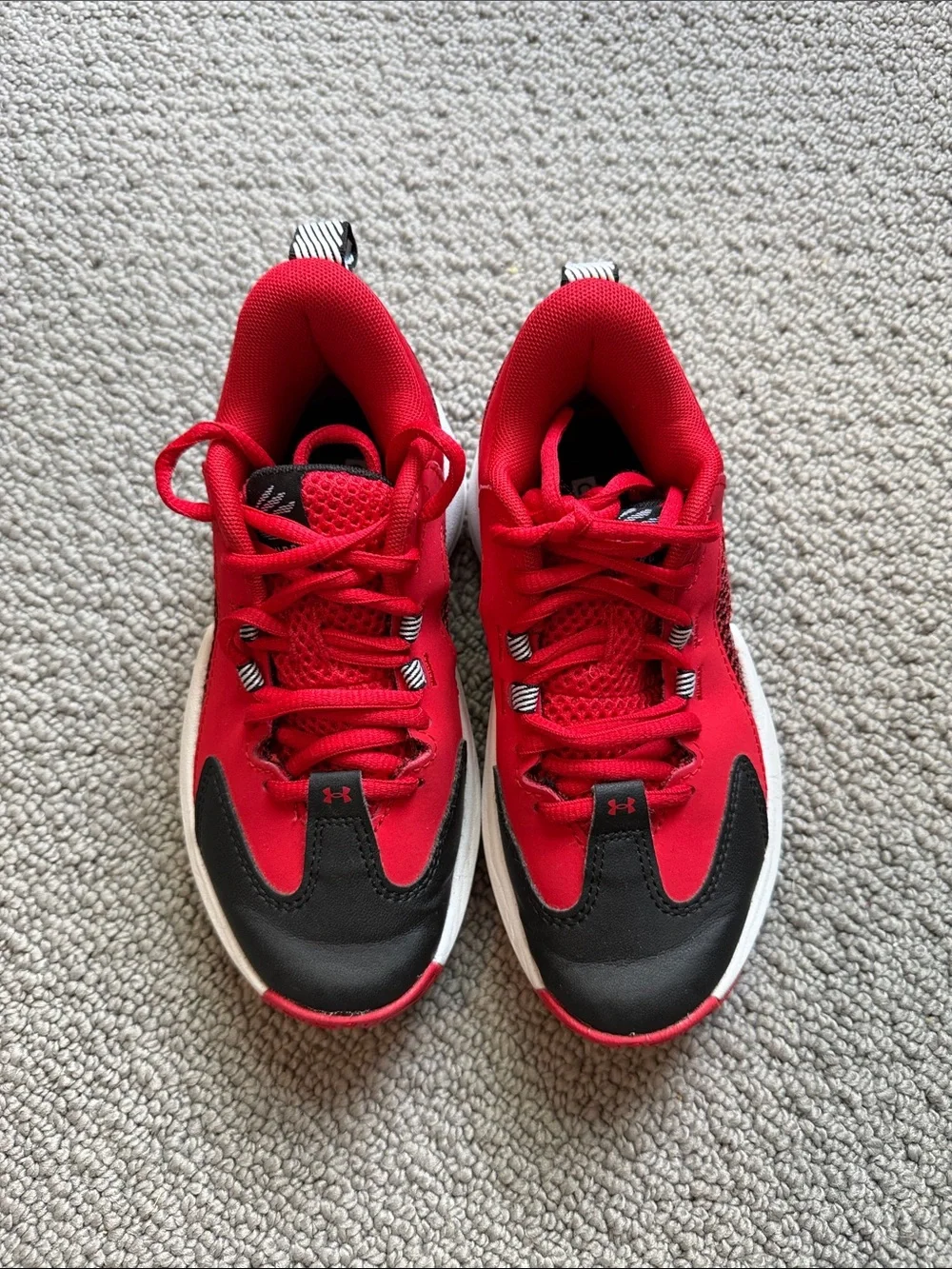 Under Armour Steph Curry Kids Red and Black Basketball-Style Sneakers